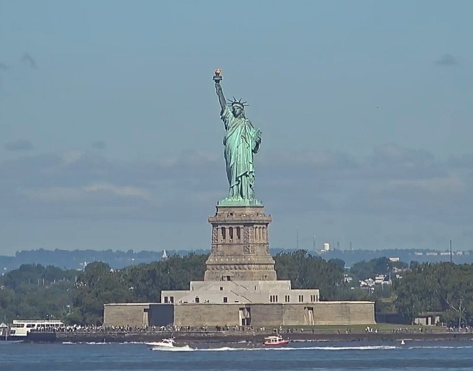 Statue of Liberty in clearer conditions during the return voyage